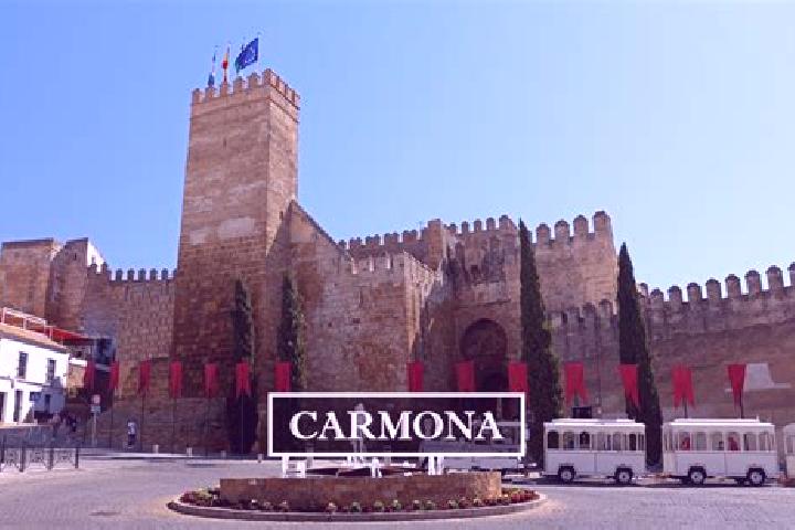 Lucy, 23 — Escort in Loma de los Carmona, Mexico