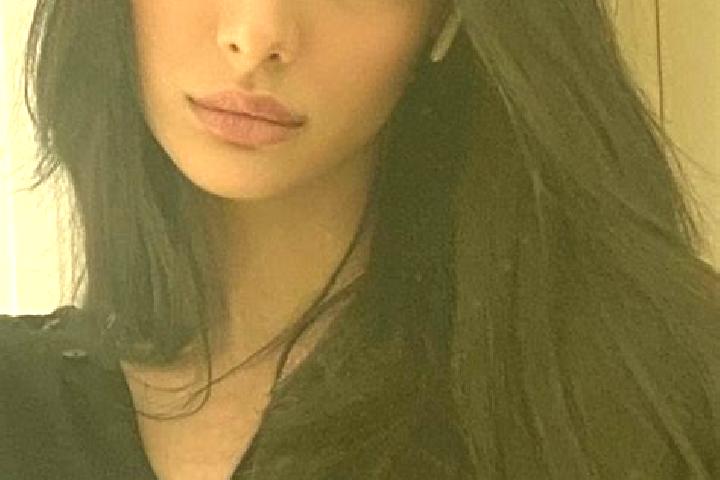 Lucy, 24, a black dark-eyed middle eastern companion based in Khark. Offering Massage, Overnight, Party Girl, Tantra. Available for incall and outcall, day a...