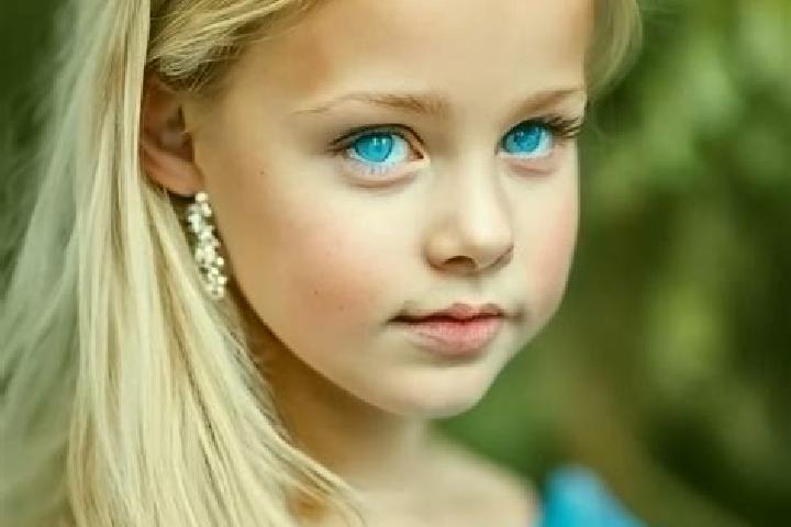 Lucy, 24, a blonde blue-eyed middle eastern companion based in Saultain. Offering 69, Massage, Fetish, CIM. Available for incall and outcall, day and evening...