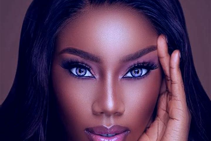 Lucy, 24, a chestnut blue-eyed ebony companion based in El Tepuche. Offering Fetish, Prostate Massage, BDSM, Dinner Date. Available for incall and outcall, o...