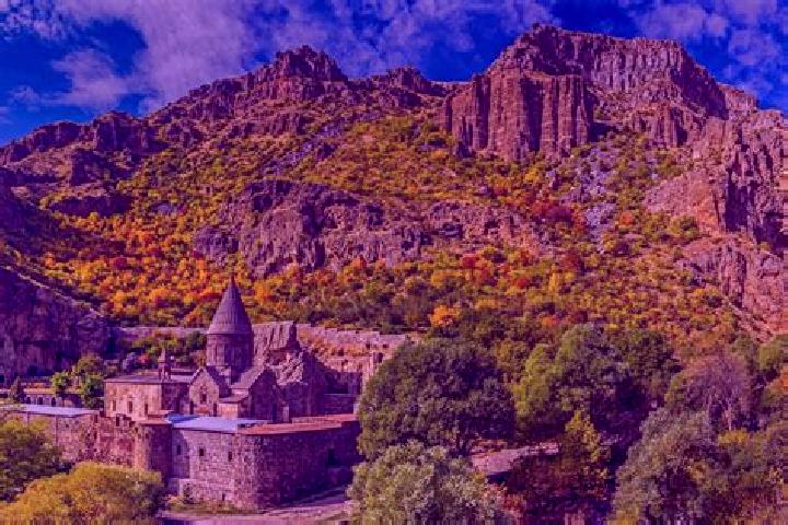Lucy, 24 — Escort in Noratus, Armenia