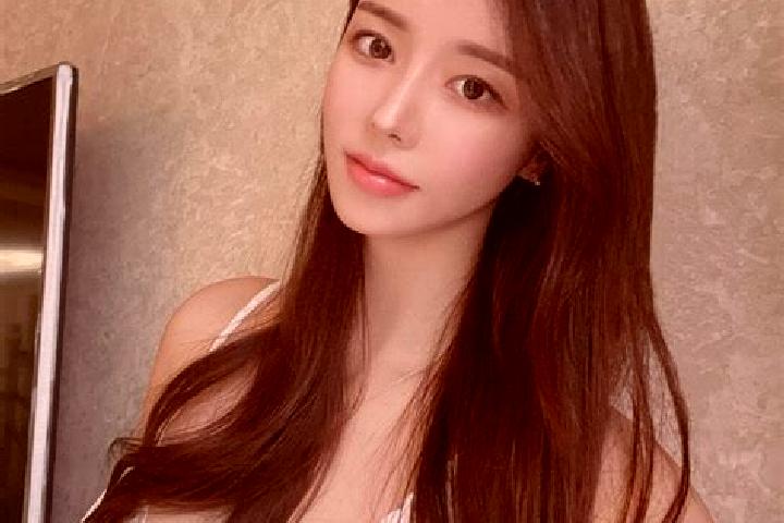 Lucy, 24 — Escort in Shanjiao, China