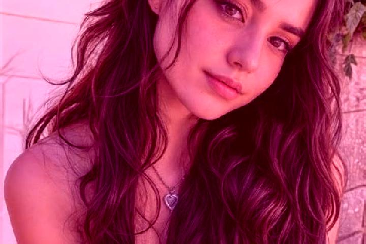 Lucy, 25, a auburn dark-eyed middle eastern companion based in Lolita. Offering Girlfriend Experience, Roleplay, Tantra. Available for incall and outcall, ov...