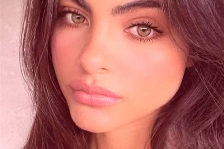 Lucy, 25, a black hazel-eyed european companion based in Lagoa. Offering Tantra, Prostate Massage, BDSM. Available for incall and outcall, day and evening da...