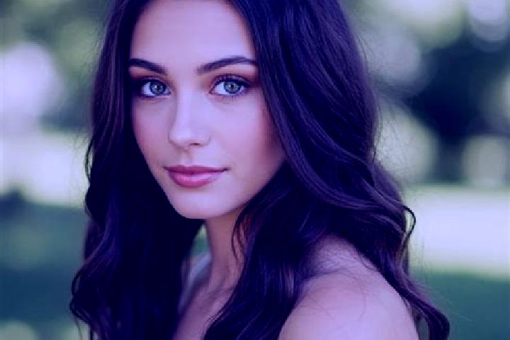 Lucy, 25, a dark blonde hazel-eyed latina companion based in Cacica. Offering Party Girl, Massage, Dinner Date. Available for incall and outcall, day and eve...