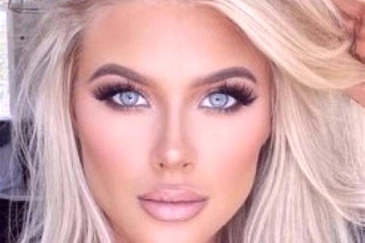 Lucy, 25, a platinum blonde hazel-eyed ebony companion based in Galesville. Offering Massage, Couples, Tantra, Travel Companion, Striptease. Available for in...