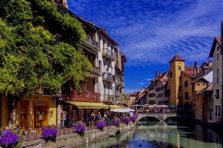 Lucy, 25 — Escort in Marieulles, France