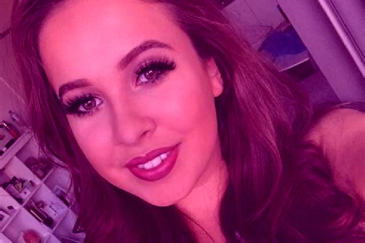 Lucy, 26, a brunette amber-eyed slavic companion based in Virapandi. Offering Girlfriend Experience, Travel Companion, Striptease, Fetish, Dinner Date. Avail...