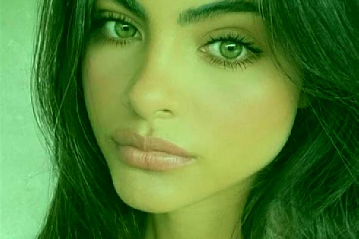 Lucy, 26, a brunette dark-eyed indian companion based in Petectunich. Offering Roleplay, Couples, BDSM, Fetish. Available for incall and outcall, day and eve...
