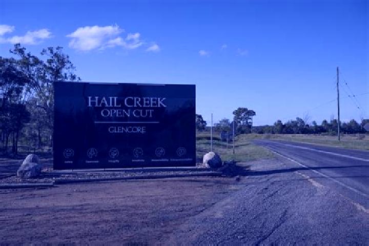 Lucy, 26 — Escort in Hail Creek, Australia