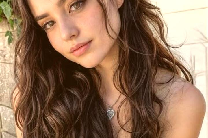 Lucy, 27, a auburn brown-eyed middle eastern companion based in Levata. Offering CIM, Massage, Striptease, Party Girl. Available for incall and outcall, over...