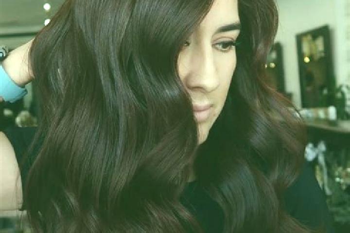 Lucy, 27, a auburn dark-eyed latina companion based in Gnadendorf. Offering Deep French Kissing, Roleplay, 69. Available for incall and outcall, day and even...