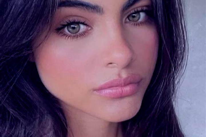 Lucy, 27, a black hazel-eyed caribbean companion based in Sirnach. Offering Domination, Massage, 69. Available for incall and outcall, day and evening dates.