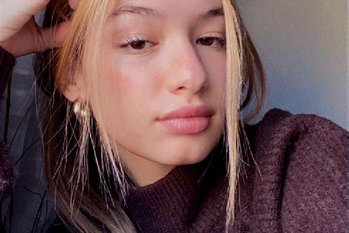 Lucy, 27, a blonde brown-eyed mixed companion based in Madoc. Offering Dinner Date, GFE. Available for incall and outcall, overnight bookings available.