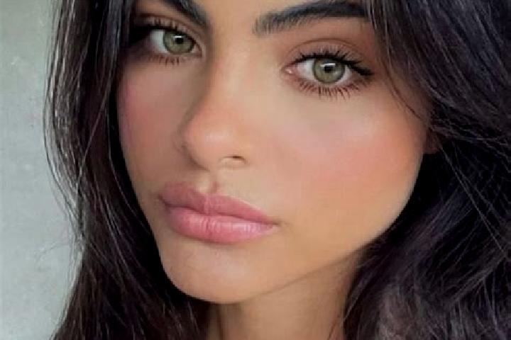 Lucy, 27, a brunette dark-eyed caribbean companion based in Ilsfeld. Offering Dinner Date, Tantra. Available for incall and outcall, overnight bookings avail...