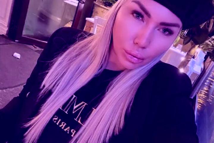 Lucy, 27 — Escort in Ashe, Russia