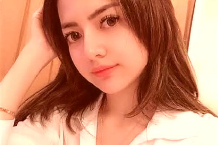 Lucy, 27 — Escort in Karangsonojabon, Indonesia