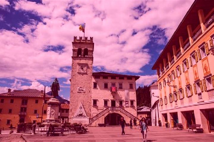 Lucy, 27 — Escort in Pieve d Alpago, Italy