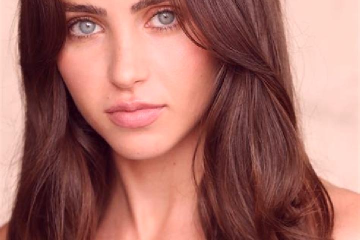 Lucy, 28, a brunette hazel-eyed mixed companion based in Dasa. Offering A-Level, Girlfriend Experience, GFE. Available for incall and outcall, overnight book...