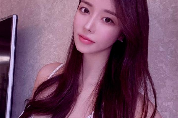 Lucy, 28 — Escort in Ganhetan, China