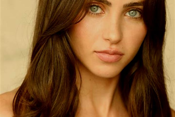 Lucy, 29, a auburn brown-eyed middle eastern companion based in Condeissiat. Offering Massage, CIM, Party Girl. Available for incall and outcall, day and eve...