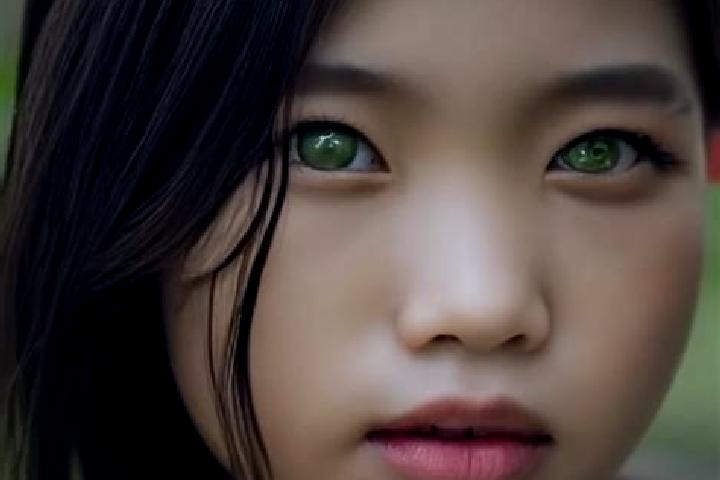 Lucy, 29, a brunette green-eyed asian companion based in Villefranche-d Albigeois. Offering Party Girl, Duos, Travel Companion. Available for incall and outc...