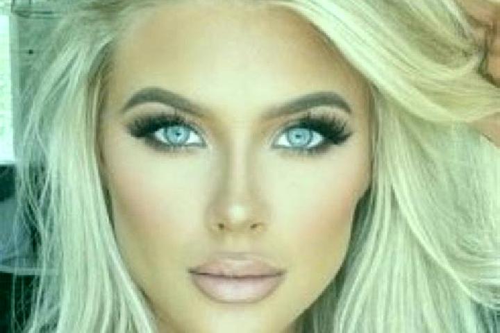 Lucy, 29, a platinum blonde amber-eyed caribbean companion based in Paco de Arcos. Offering Prostate Massage, Domination, Striptease. Available for incall an...