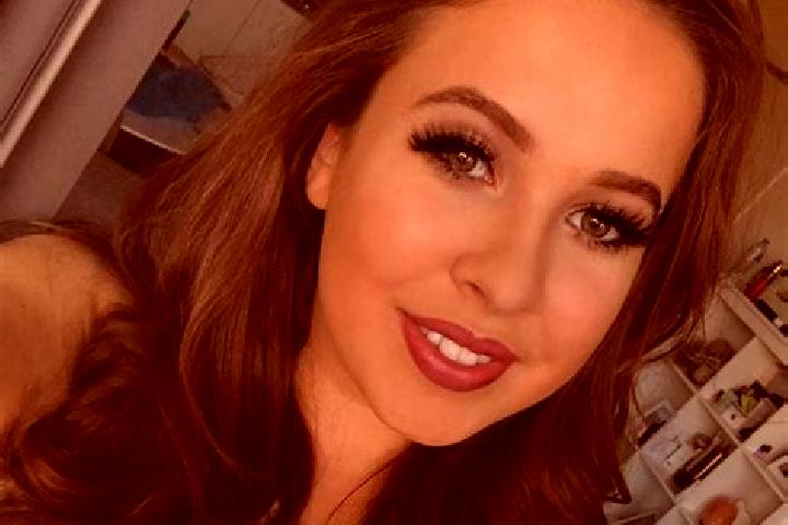 Lucy, 29, a red hazel-eyed european companion based in Wath upon Dearne. Offering Travel Companion, Duos, Party Girl, GFE, Erotic Massage. Available for inca...