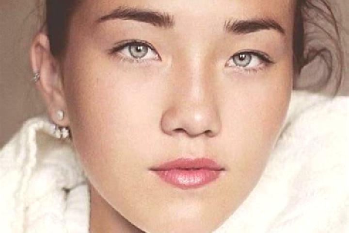Lucy, 30, a chestnut amber-eyed caucasian companion based in Turija. Offering Fetish, OWO, Massage, Dinner Date. Available for incall and outcall, day and ev...