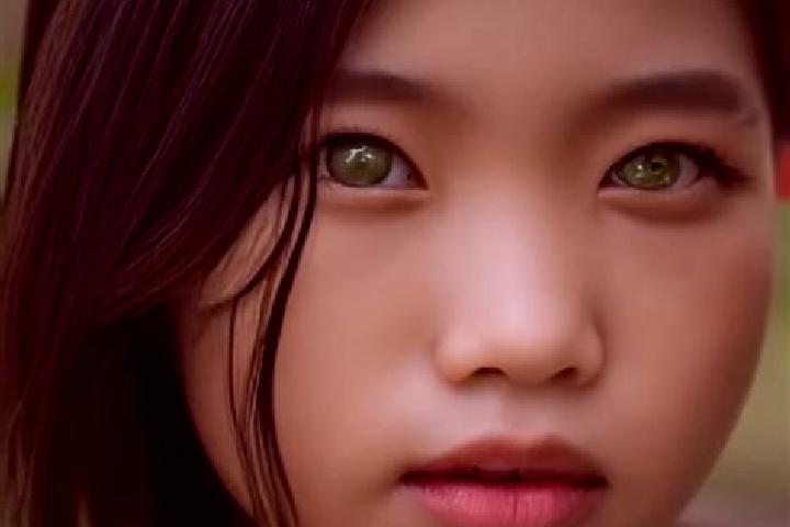 Lucy, 30, a red green-eyed asian companion based in Munderkingen. Offering Travel Companion, Dinner Date, Massage. Available for incall and outcall, overnigh...