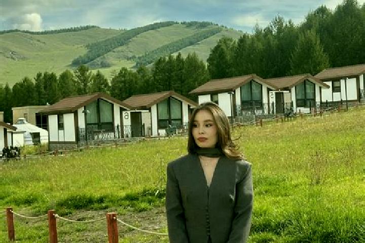 Lucy, 30 — Escort in Tsetsegnuur, Mongolia