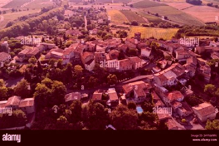 Lucy, 31 — Escort in Belveze-du-Razes, France