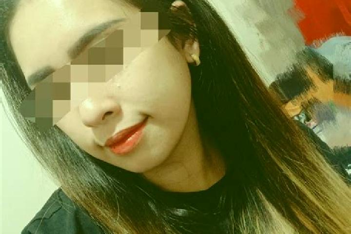 Lucy, 32, a black grey-eyed indian companion based in Gunungkawung. Offering Erotic Massage, Striptease, OWO, Domination. Available for incall and outcall, d...