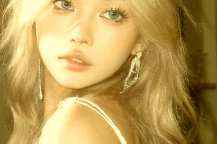 Lucy, 32, a blonde amber-eyed asian companion based in Villanterio. Offering GFE, Duos, Couples, BDSM. Available for incall and outcall, overnight bookings a...