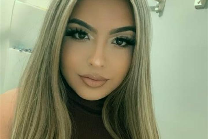 Lucy, 32, a blonde dark-eyed latina companion based in Marroquina. Offering Duos, Travel Companion, Overnight. Available for incall and outcall, day and even...