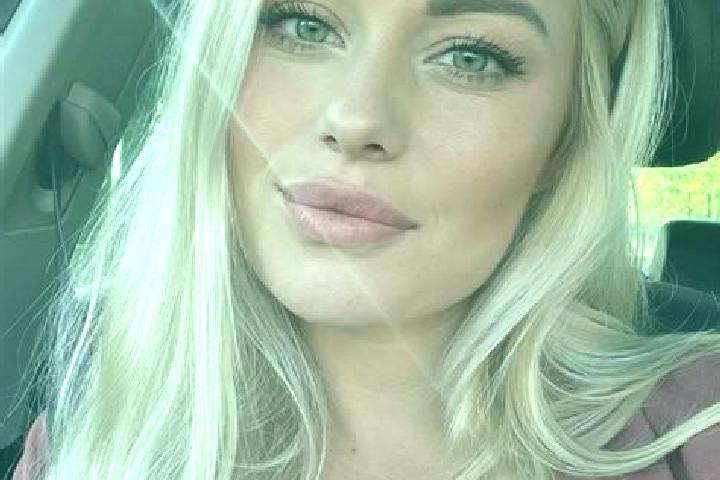 Lucy, 33, a blonde hazel-eyed slavic companion based in Sirnasari. Offering Erotic Massage, A-Level, Roleplay, Tantra. Available for incall and outcall, day ...