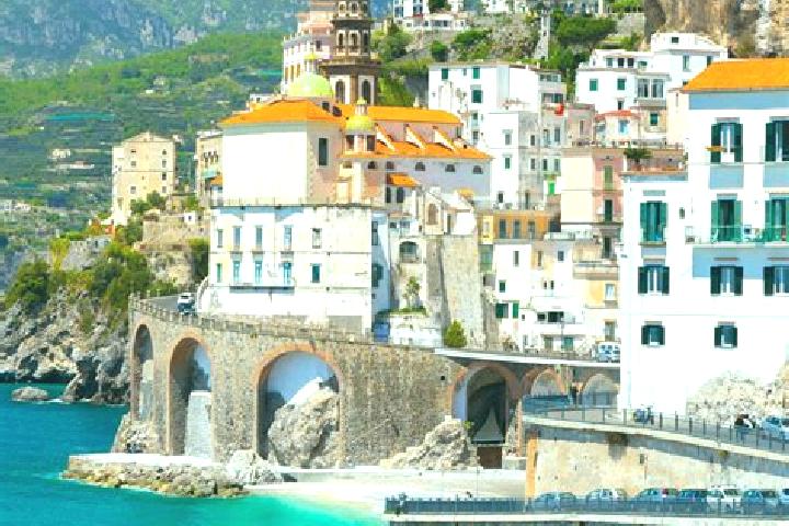 Lucy, 33 — Escort in Romea Vecchia, Italy
