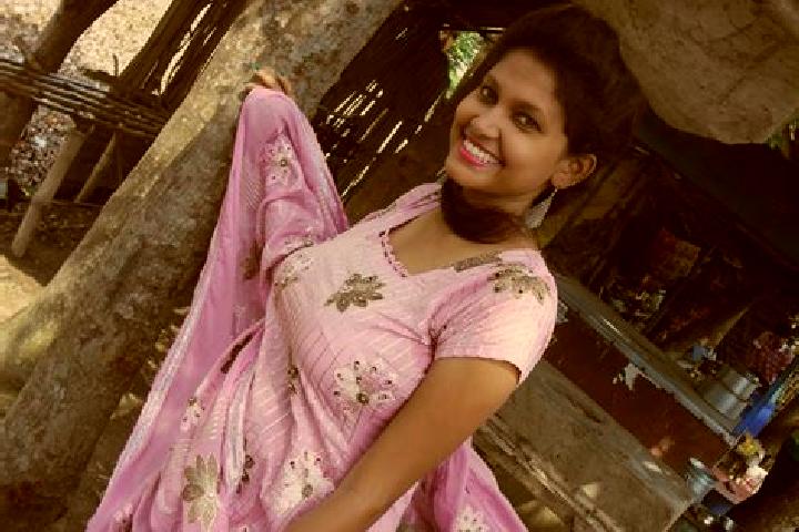 Lucy, 34, a blonde amber-eyed indian companion based in Mandalgarh. Offering Roleplay, Dinner Date, Fetish, Party Girl. Available for incall and outcall, day...