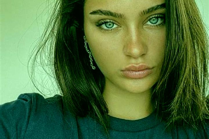 Lucy, 34, a brunette dark-eyed ebony companion based in Kalinjur. Offering Roleplay, Girlfriend Experience, CIM, Striptease, BDSM. Available for incall and o...