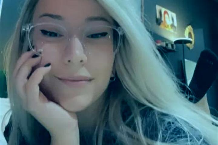 Lucy, 36, a blonde amber-eyed indian companion based in Vysoka nad Labem. Offering Dinner Date, CIM, Roleplay, Party Girl. Available for incall and outcall, ...