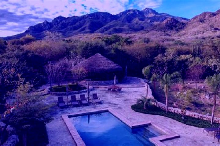 Lucy, 36 — Escort in San Juan de Razos, Mexico