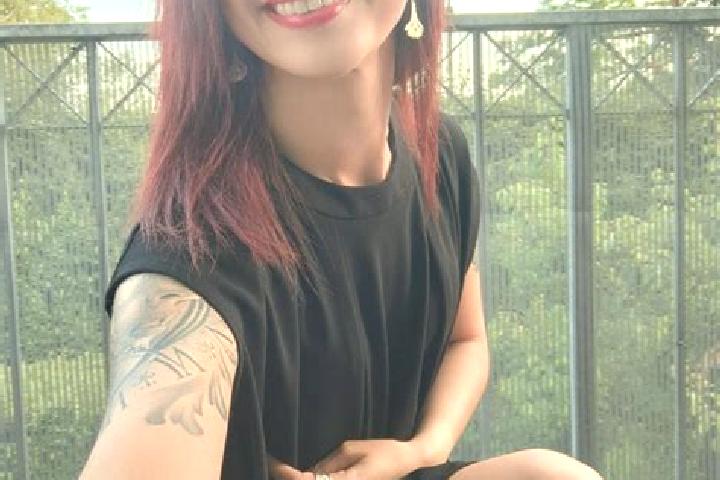 Lucy, 37 — Escort in Aigrefeuille, France