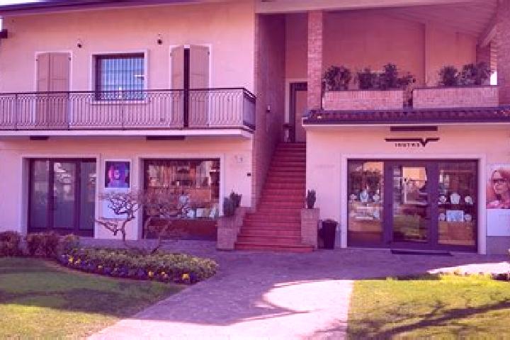Lucy, 37 — Escort in Gottolengo, Italy