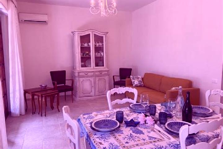 Lucy, 37 — Escort in Piano di Mommio, Italy