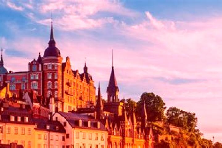 Lucy, 37 — Escort in Vallda, Sweden