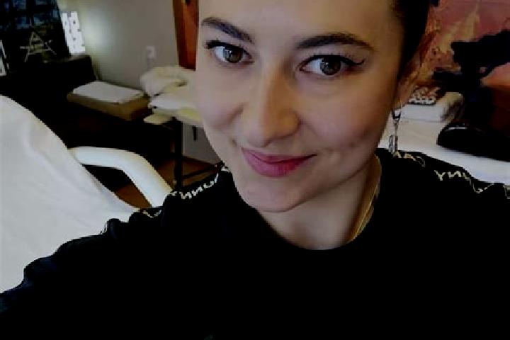 Lucy, 38, a black amber-eyed latina companion based in Domart-en-Ponthieu. Offering Couples, OWO. Available for incall and outcall, overnight bookings availa...