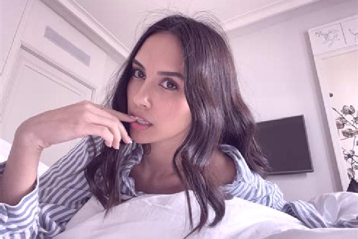 Lucy, 38, a brunette dark-eyed mixed companion based in Izoplit. Offering Travel Companion, Girlfriend Experience, Roleplay, A-Level, Striptease. Available f...