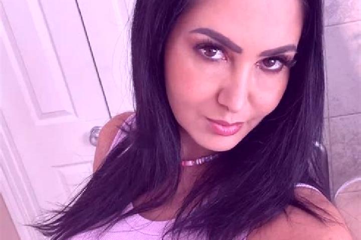 Lucy, 38, a brunette grey-eyed mixed companion based in Marcillac-Saint-Quentin. Offering GFE, Couples, Girlfriend Experience, Deep French Kissing. Available...