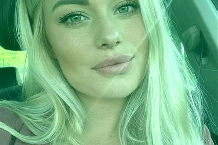 Lucy, 38, a dark blonde hazel-eyed mediterranean companion based in Lochen. Offering Prostate Massage, 69, Deep French Kissing, Party Girl, OWO. Available fo...