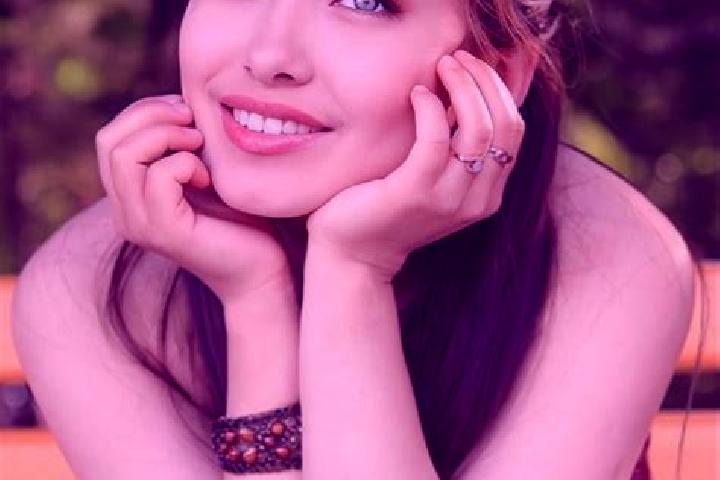 Lucy, 39, a auburn blue-eyed asian companion based in Surabaya. Offering Dinner Date, CIM, A-Level, Striptease, Roleplay. Available for incall and outcall, d...